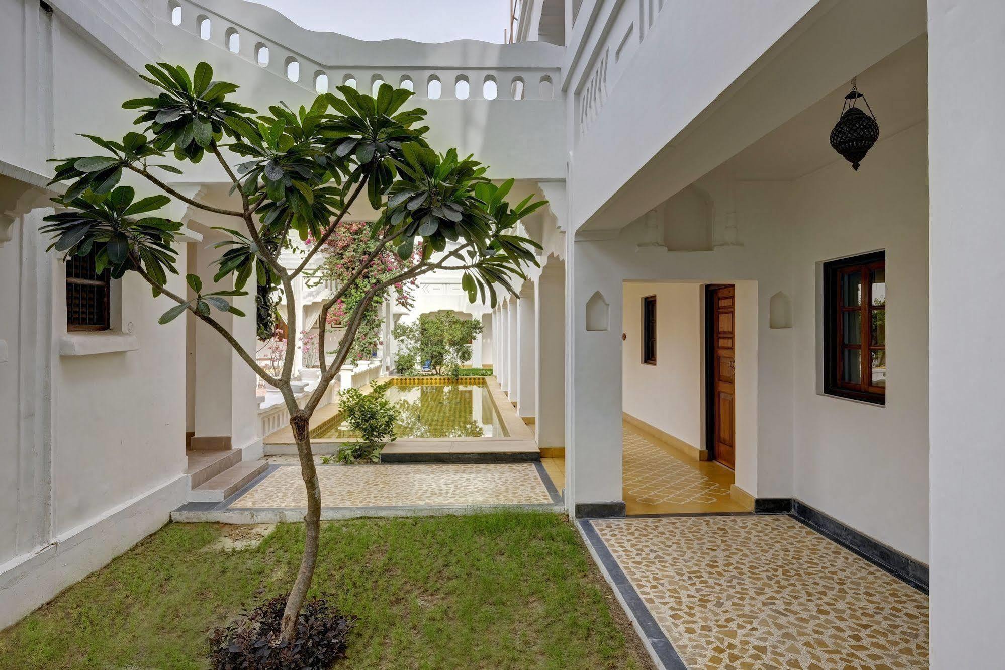 Saraca Hotel ลัคเนา ภายนอก รูปภาพ